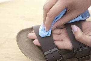 clean birkenstocks